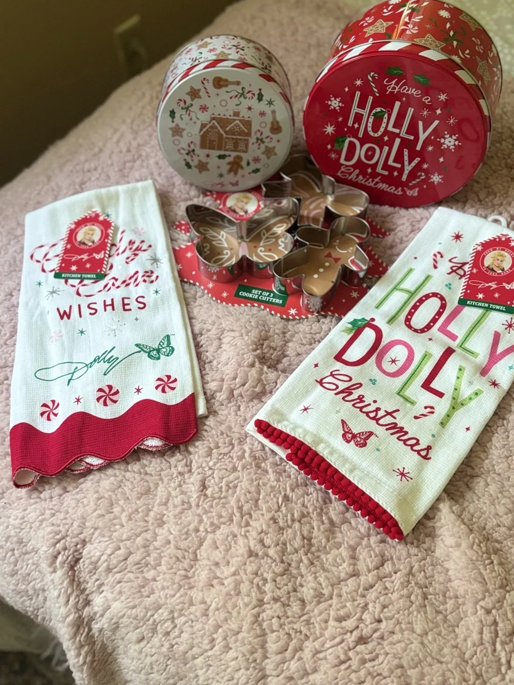 Dolly Parton kitchen towels